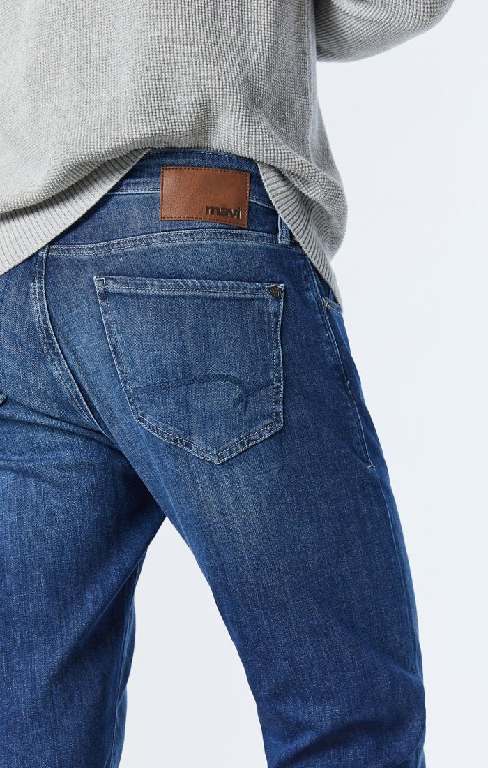 Mavi Men's Zach Straight Leg In Mid Brushed Nashville – Mavi Jeans