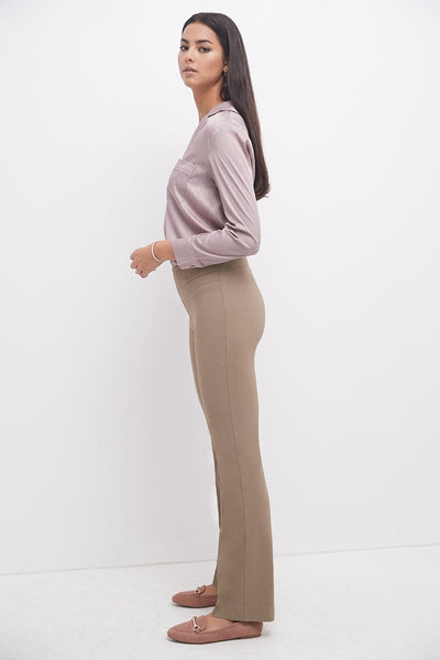 Pants for Ease and Elegance | Rekucci