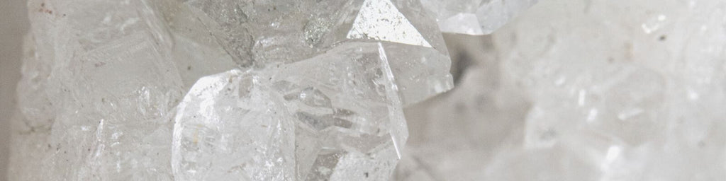 quartz crystals close up