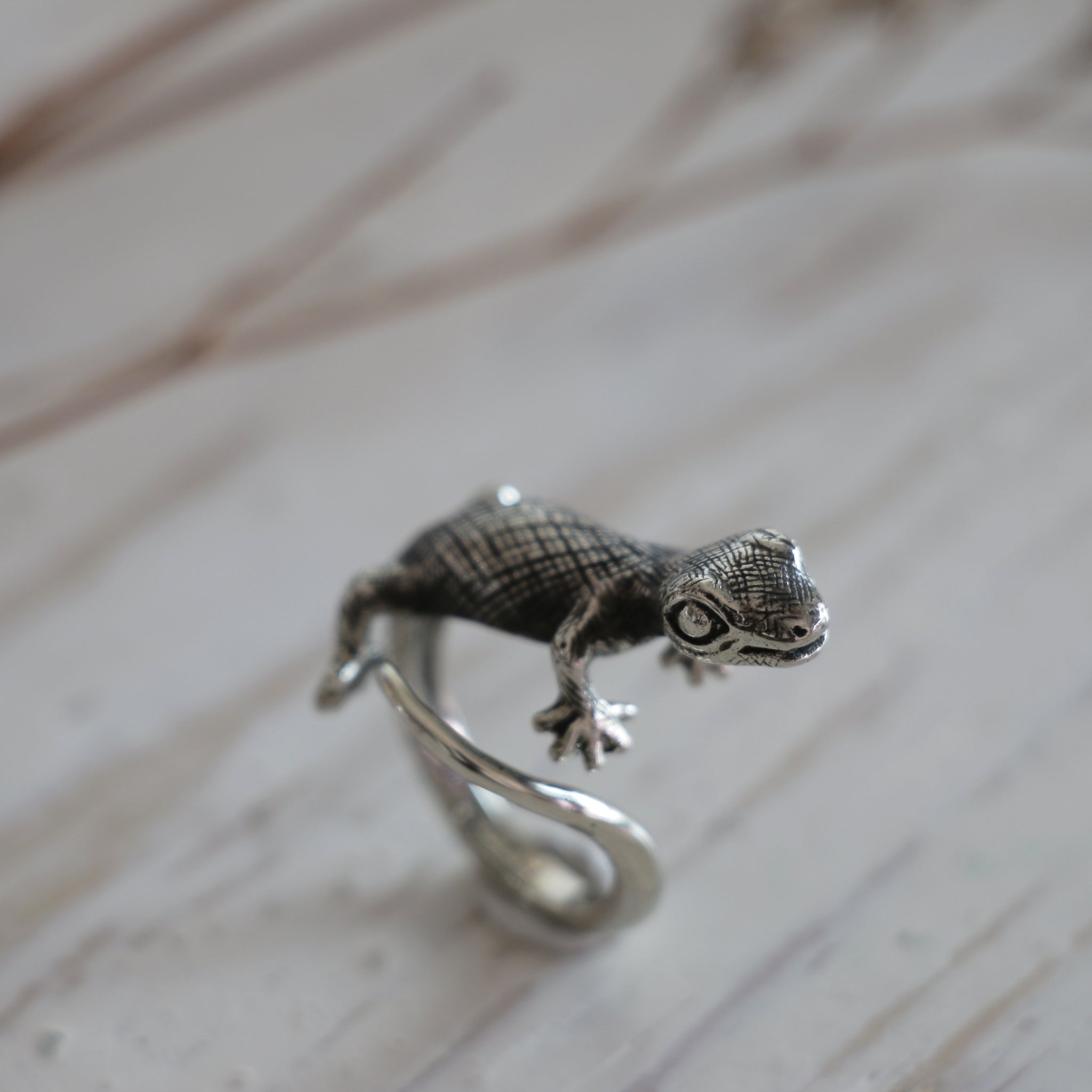 sterling silver gecko ring