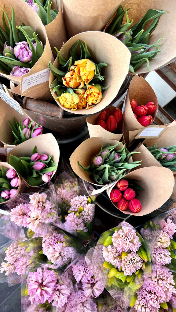 Small Acorns Flower Market - Spring