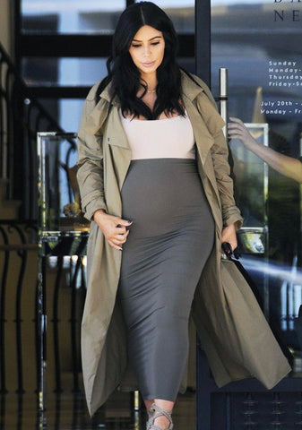 5 Stylish Holiday Maternity Outfit Ideas