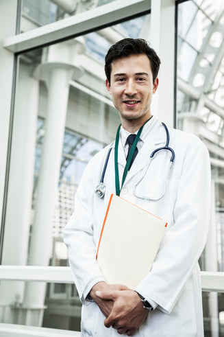 portrait-of-a-young-caucasian-male-doctor-2023-11-27-05-07-36-utc.jpg__PID:481f3676-b551-4935-aa45-97ea89d044d6