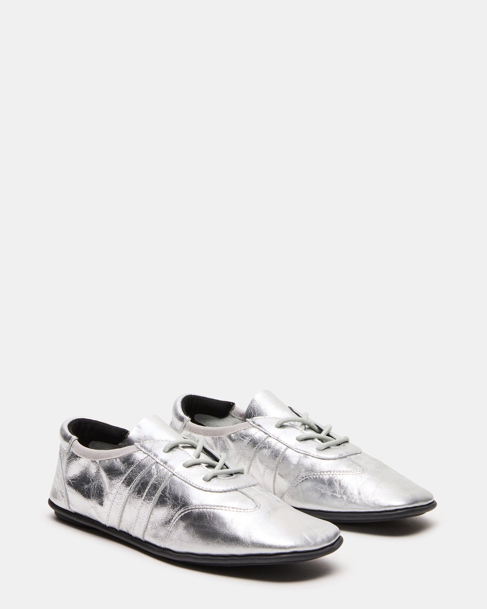 GLINT SILVER LEATHER