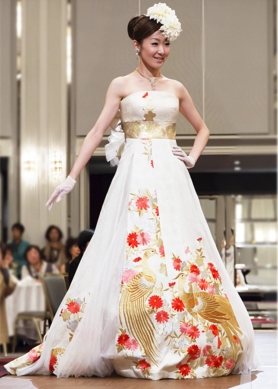 7 Stunning Wedding Dresses Made From Traditional Japanese Kimonos ...