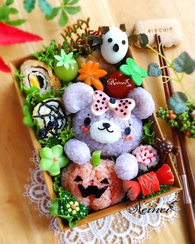 10 Super-Scary (But Also Very Cute) Bento Boxes for Halloween