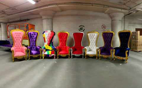 COLORFUL THRONE CHAIRS 