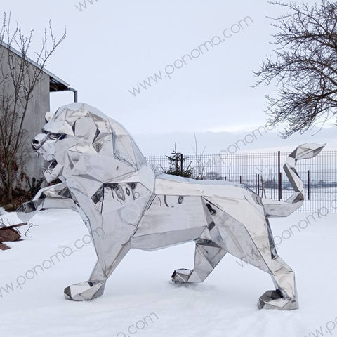 lion mirrored sculpture