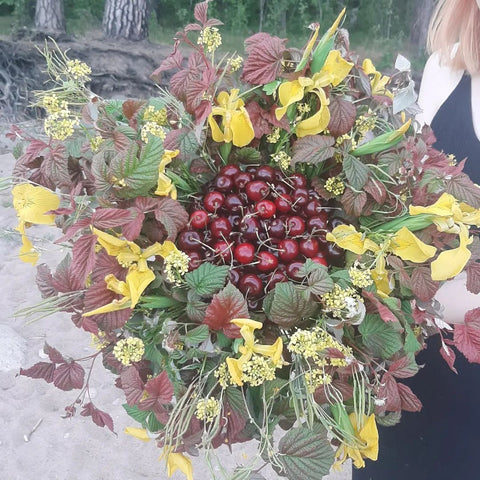 The Winter berry bouquet
