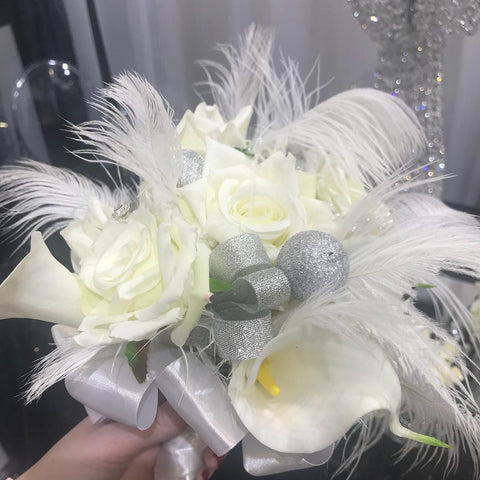 feathers wedding bouquet