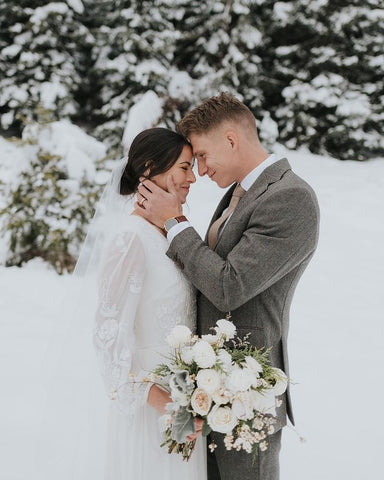 winter wedding flowers