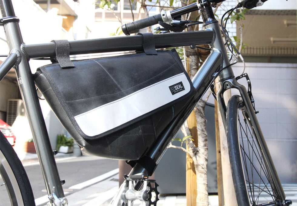 SEAL Recycled Tire tube bicycle bag