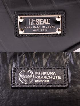 SEAL Fujikura Parachute Expandable Shoulder Bag