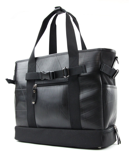 tote with shoe compartment