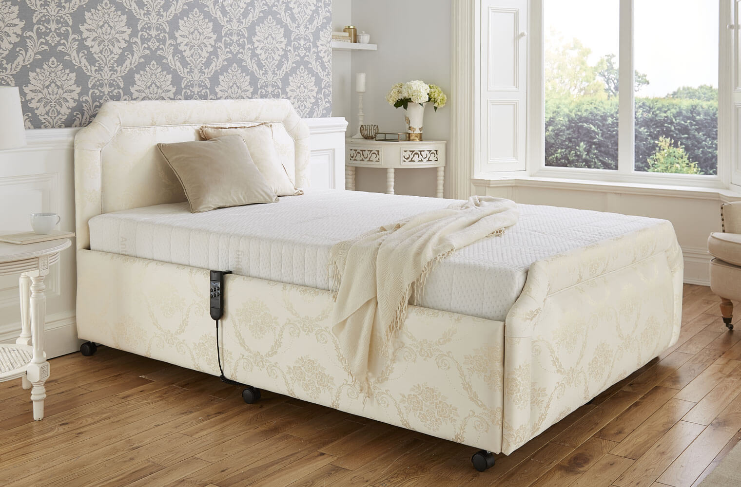 An image of Middletons Blarney Luxury Fully Adjustable Automatic Bed with Remote Control Sin...