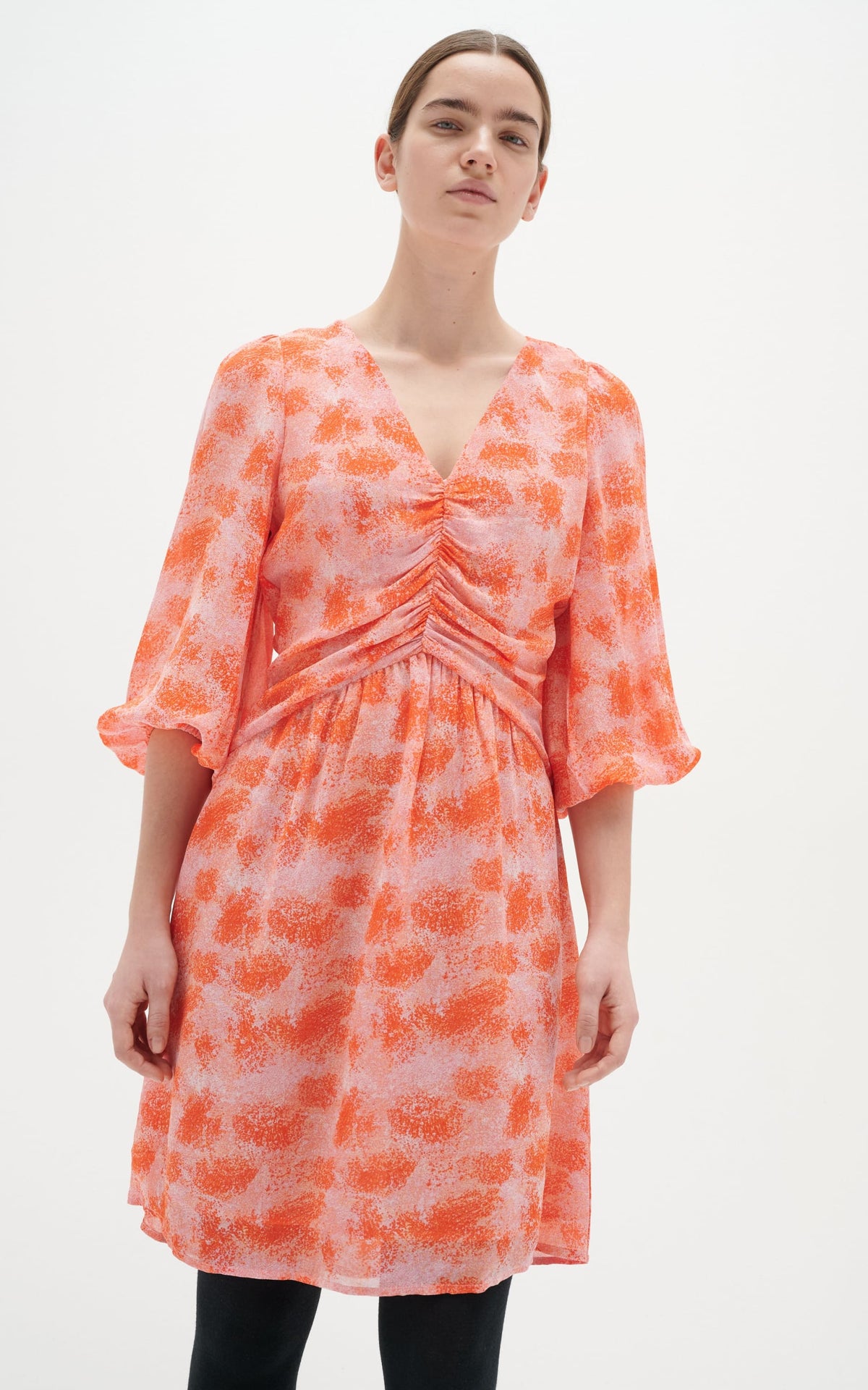 InWear - Davila Ruched Bodice V-Neck Puff Sleeve Midi Dress | floc boutique