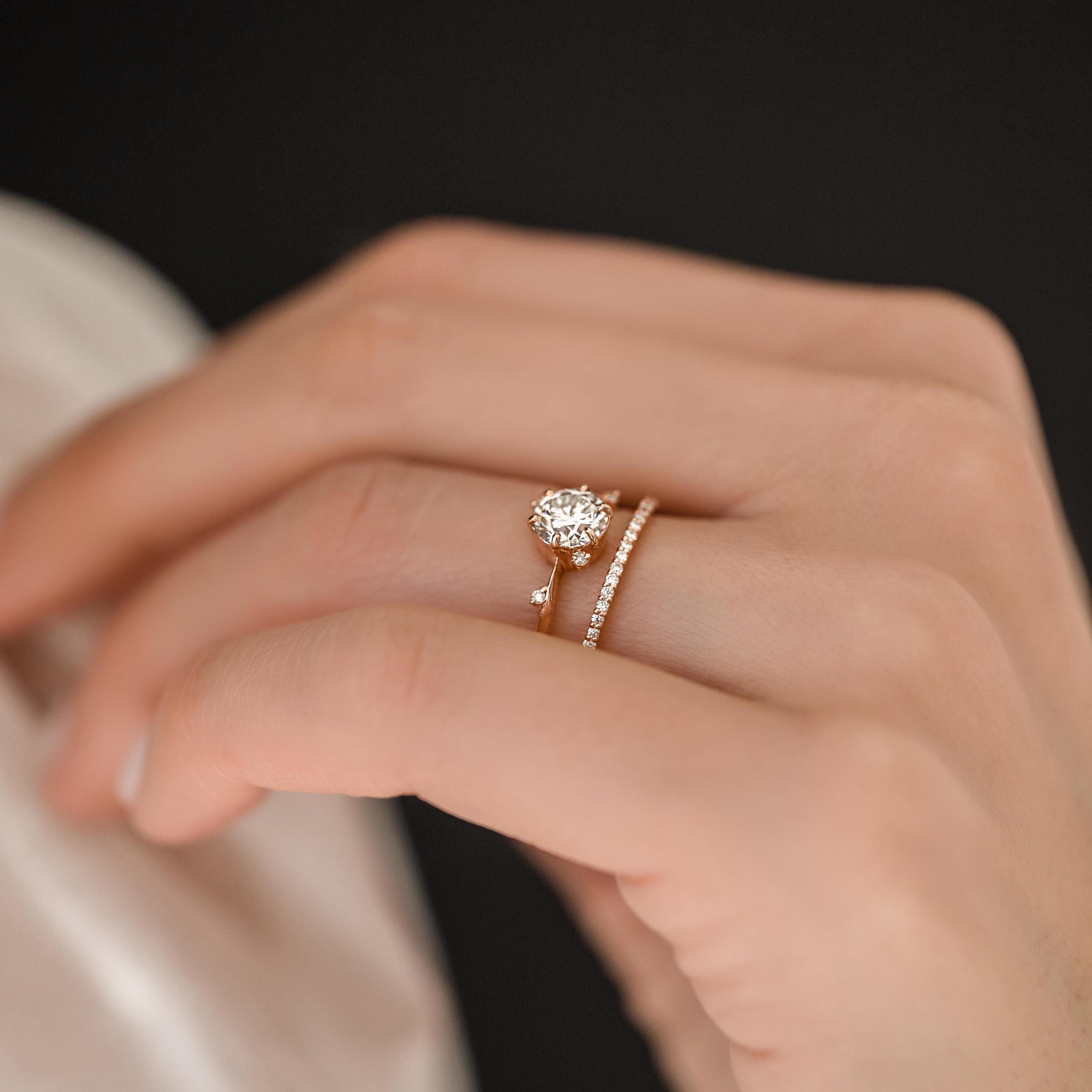 To A Flame Ring, Round Lab-Grown Diamond