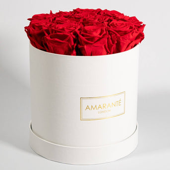 Average sized hatbox for Preserved flowers