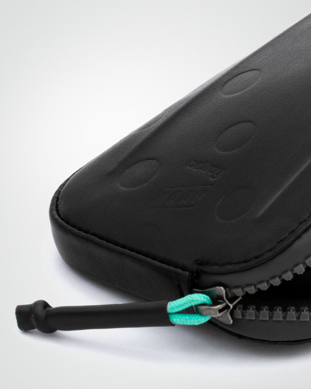 MAAP x Bellroy All-Conditions Phone Pocket - MAAP Cycling Apparel