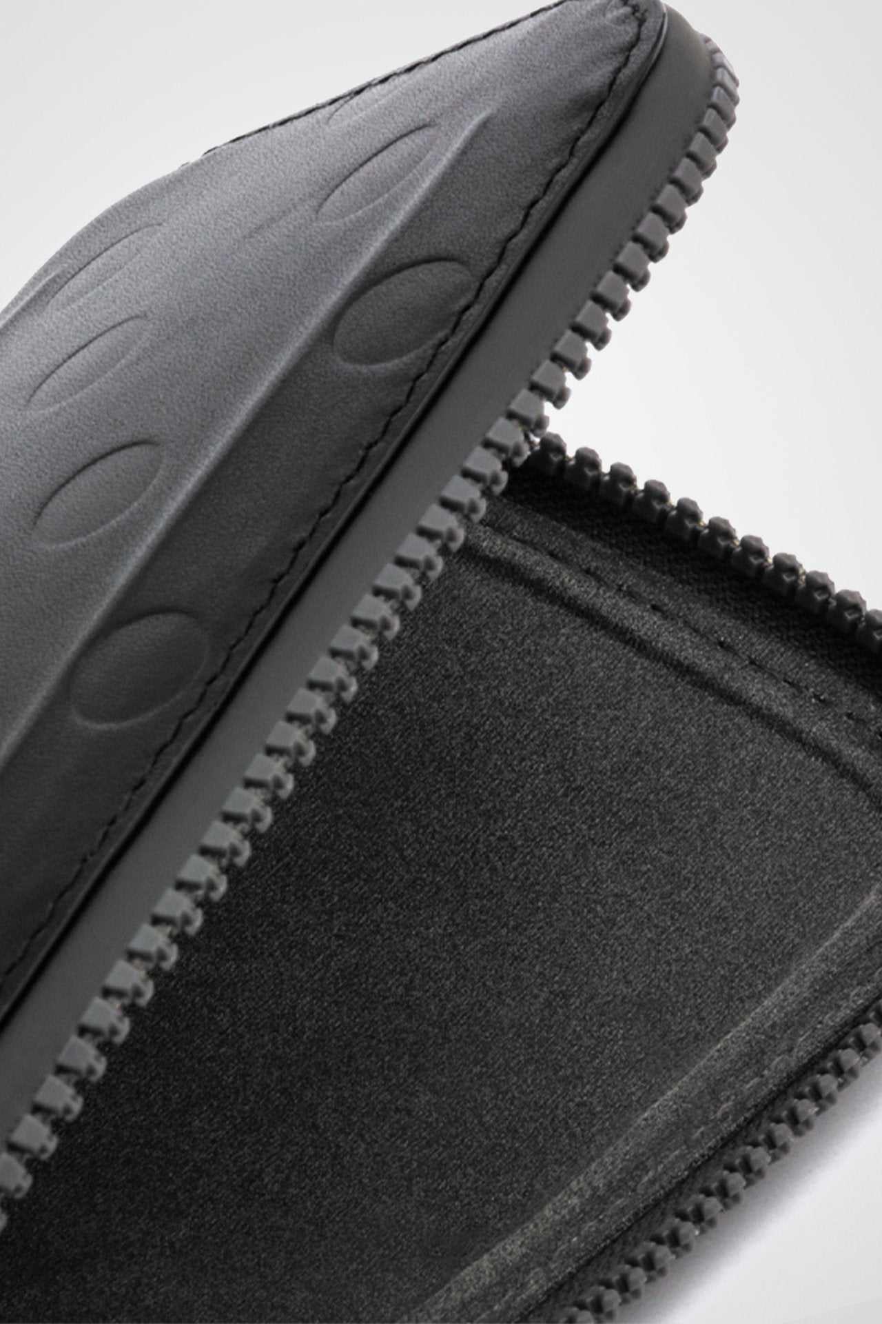 MAAP x Bellroy All-Conditions Phone Pocket Plus