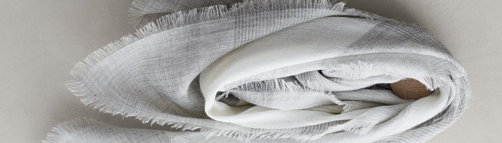 Milan Scarves Baby Alpaka Silk dekorativ arrangiert
