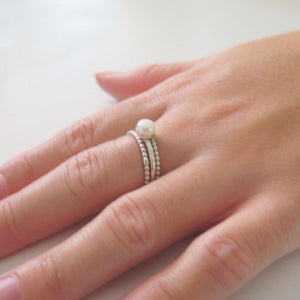 Dainty Silver Stacking Set, Pearl Ring, 3 Thin Beaded Hammered Bands - Viyoli Jewelry Designs