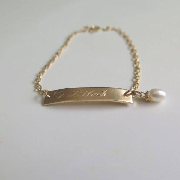 gold name bracelet