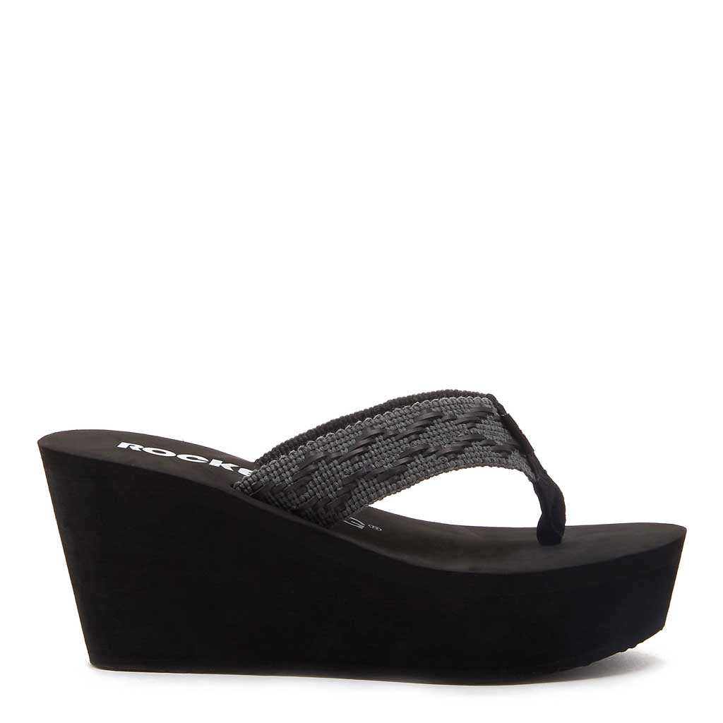 black beach wedges