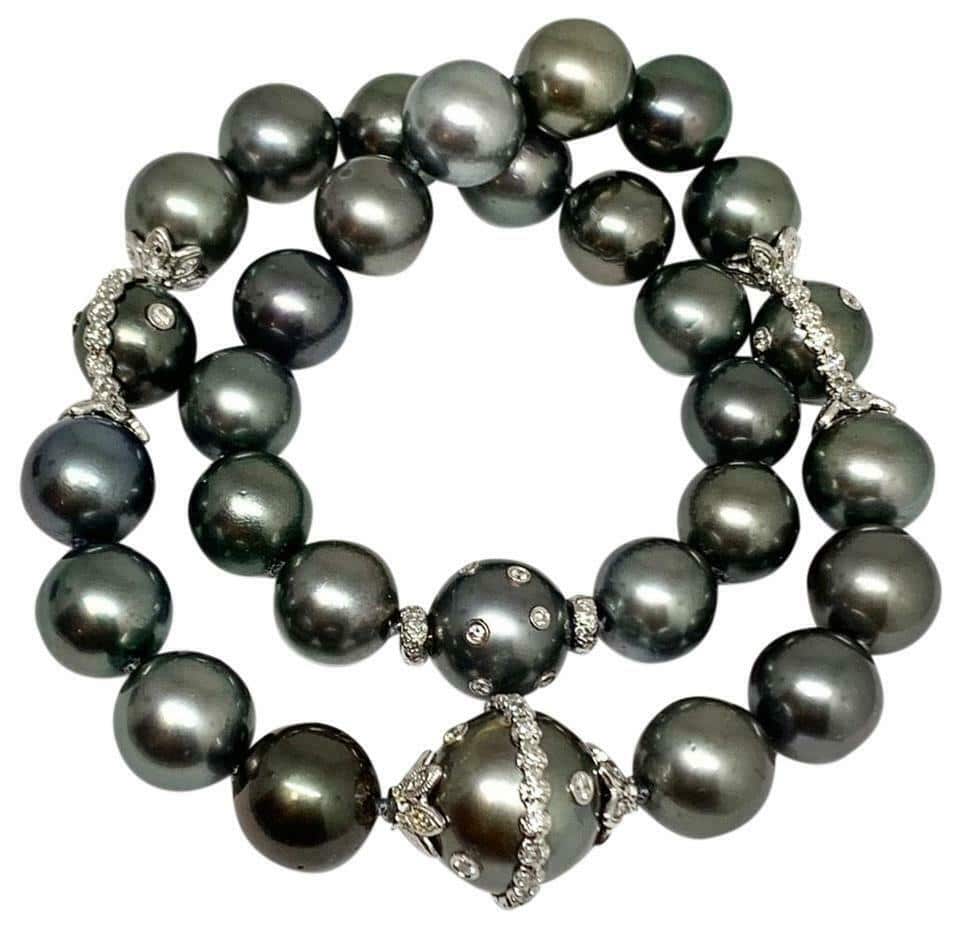 Diamond Tahitian Pearl Necklace 14k Gold 17.5 mm 17.5