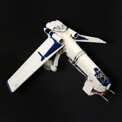 LEGO MOC Micro Scale V-19 Starfighter to scale with Brickvaults Micro Clone  Wars Fleet by AlexKipodre