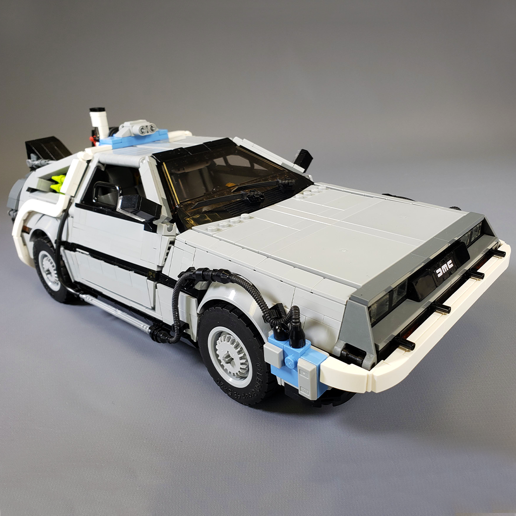 UCS DeLorean Time Machine – Brick Vault