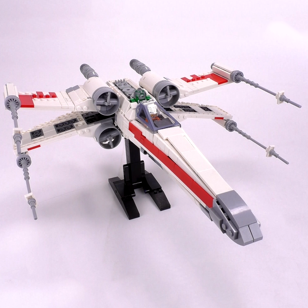 X Wing Starfighter Minifig Scale Brick Vault