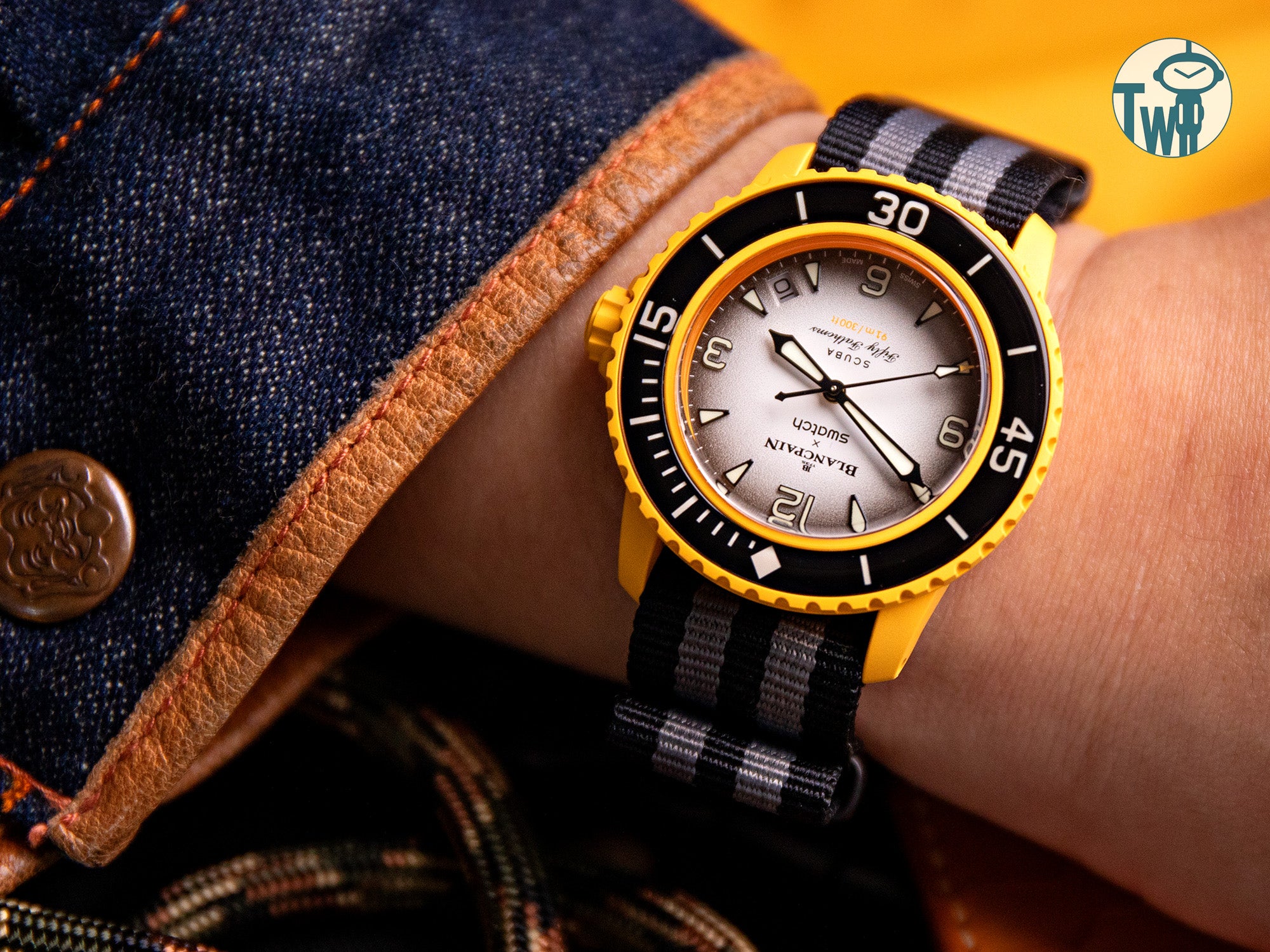 「Pacific Ocean 太平洋」手錶的設計靈感來自於原產於五大洋中最廣闊和最深的太平洋 Chromodoris Kuiteri 海蛞蝓 的鮮豔色彩，搭配太空人腕時計TW手錶帶的Nato錶帶款式。