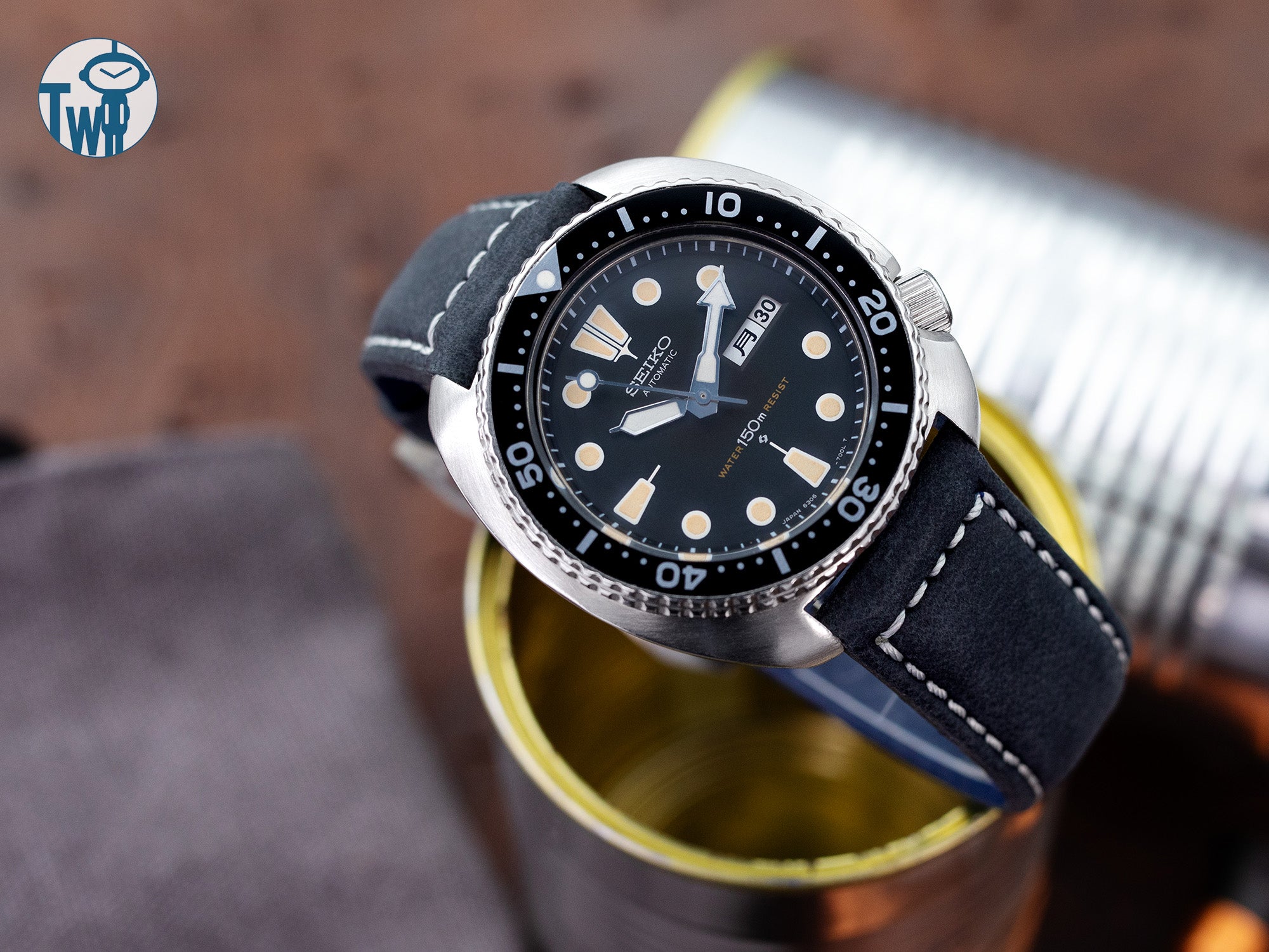 太空人腕時計TW將啞黑磨面小牛皮革錶帶配搭Seiko精工 老鮑魚 6306潛水錶