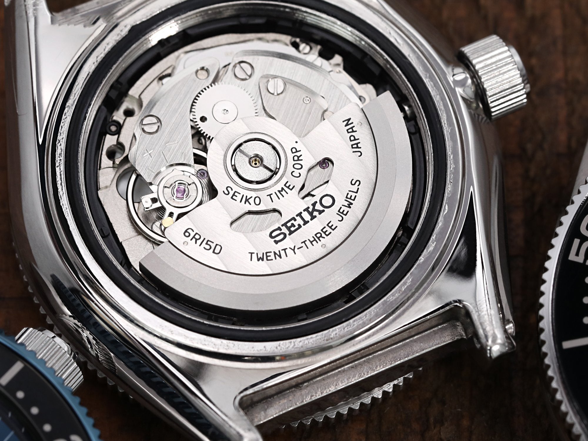 seiko-automatic-movement-6r15d