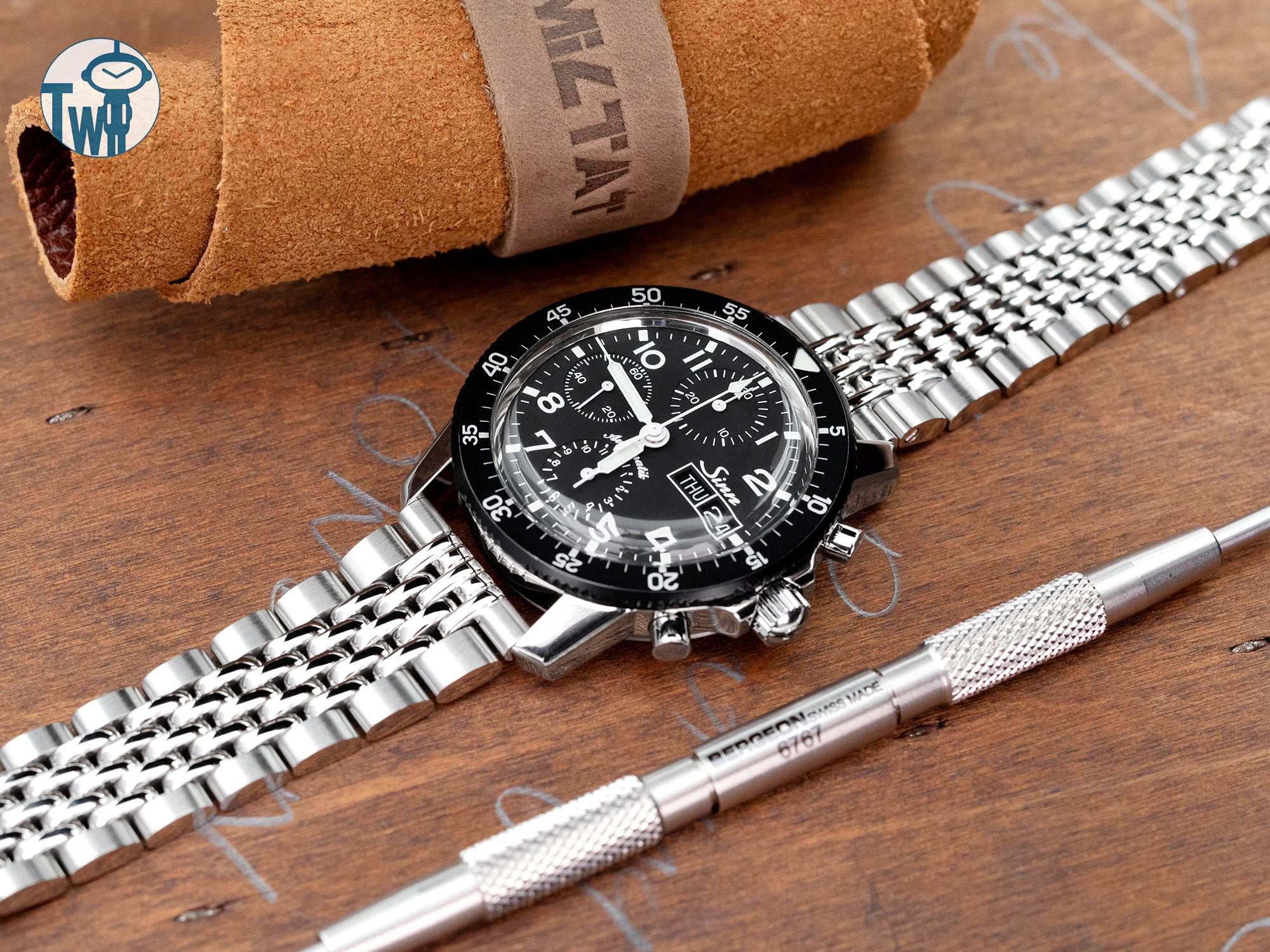 德國 Sinn 辛恩 103 ST 計時碼錶 搭配 太空人腕時計TW 的 Goma高米 BOR - 實心鋼錶帶。