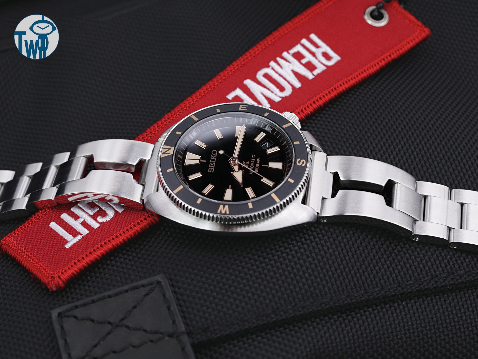 Seiko精工 陸龜款式 SRPG17K1 手錶增強了 20mm剃刀型鋼錶帶｜太空人腕時計TW