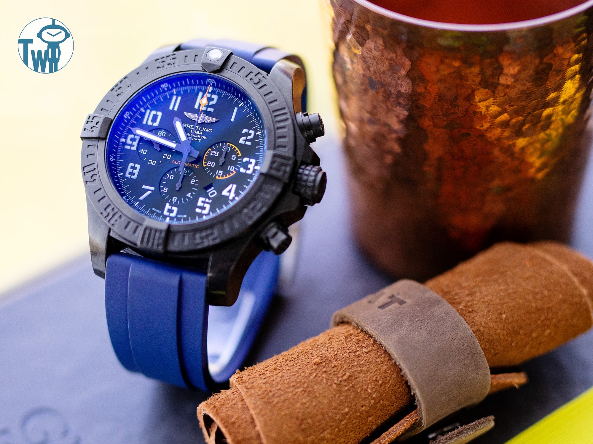 Breitling百年靈 復仇者颶風12小時制腕錶 搭配 FKM橡膠快拆錶帶｜太空人腕時計TW