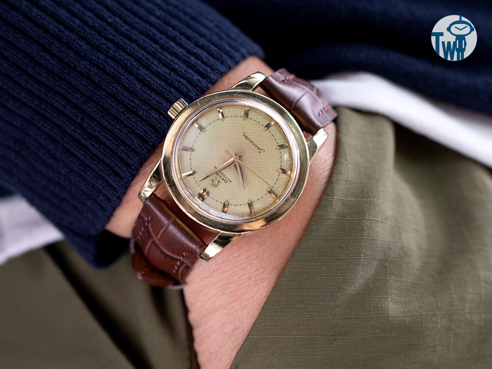1952年 OMEGA歐米茄 金蓋 古董海馬 鵝頸式微調 354 鱷魚紋錶帶｜太空人腕時計TW
