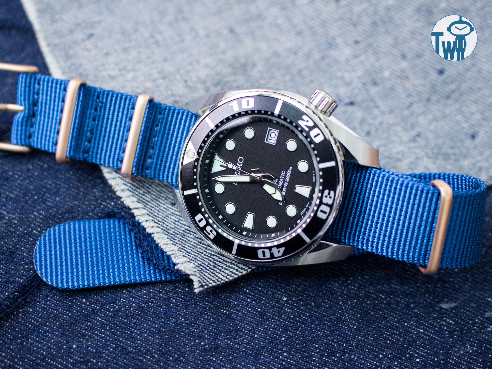 改造第二代的 Seiko精工 小MM SBDC031，搭配純藍色 NATO 錶帶｜太空人腕時計TW