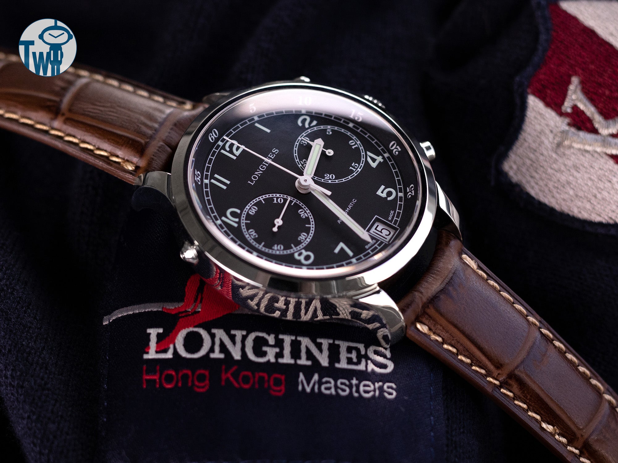 牛皮壓鱷魚紋 半彎曲式皮革錶帶 搭配 Longines 浪琴 Heritage 1938 軍事款式計時碼錶｜太空人腕時計TW