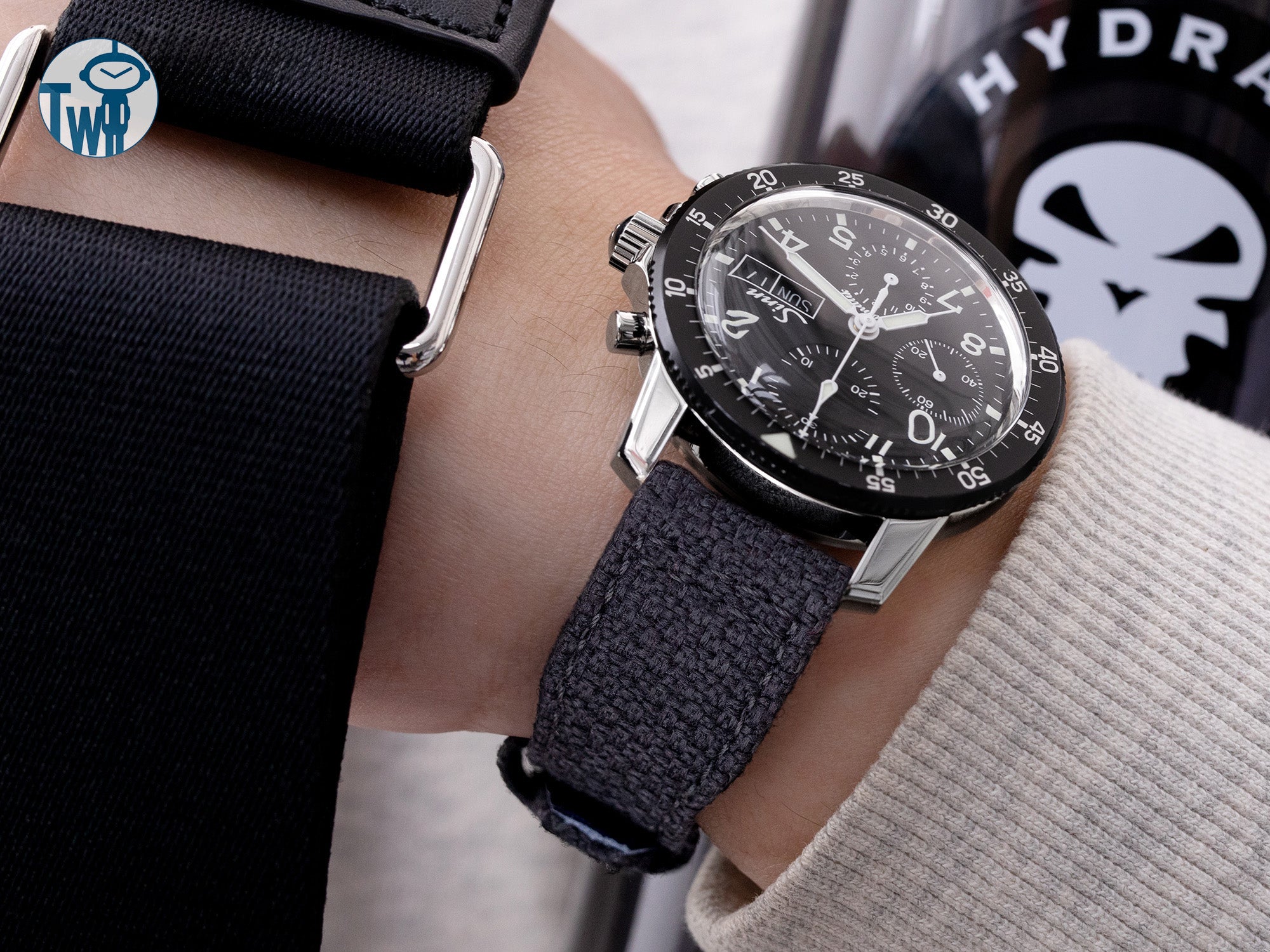 德國 Sinn 辛恩 103 ST 計時碼錶 搭配 太空人腕時計TW 的 飛行員 Revive 再生紡織品 快拆錶帶 。