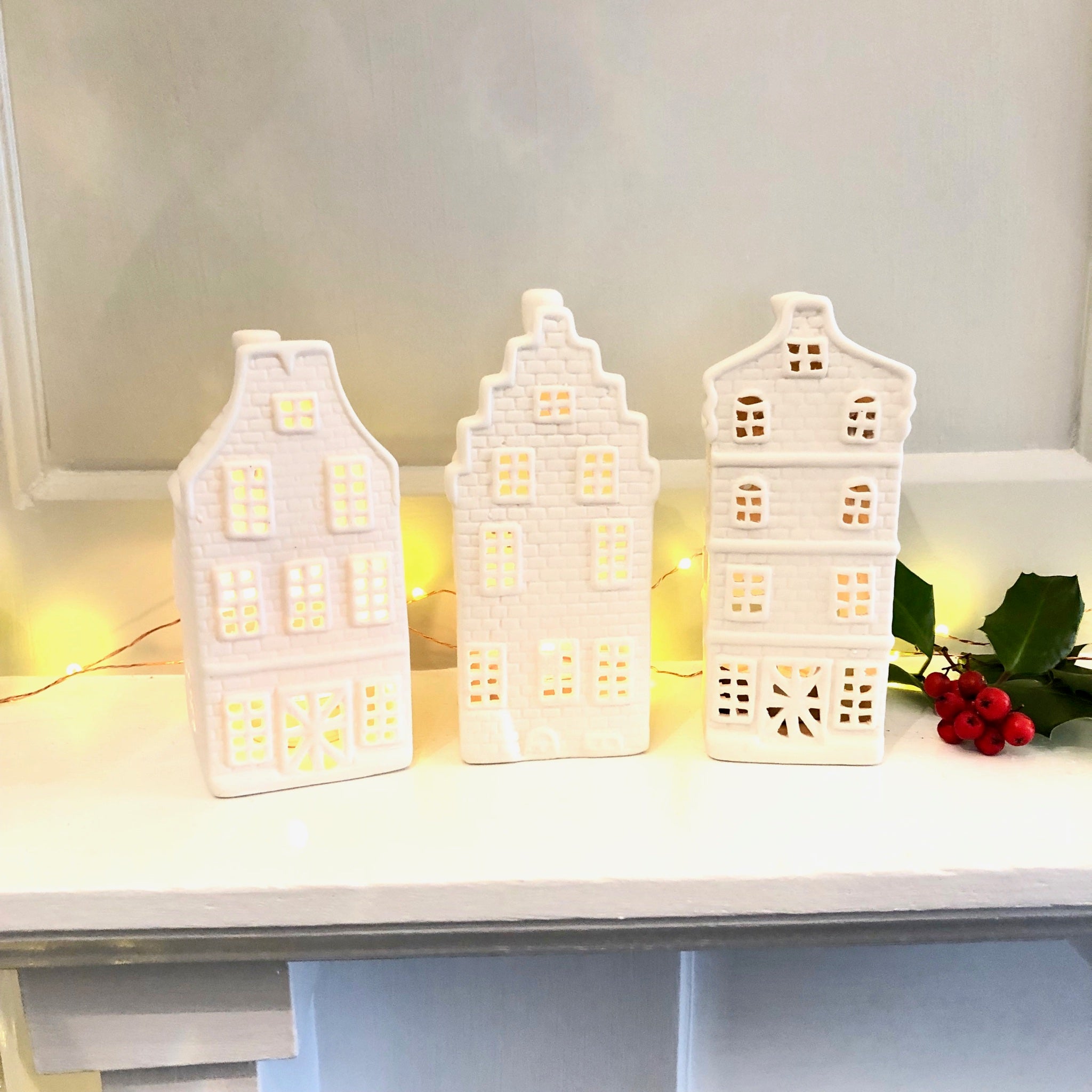 Porcelain Canal House Tea Light Holder – Pineapple Home & Gifts