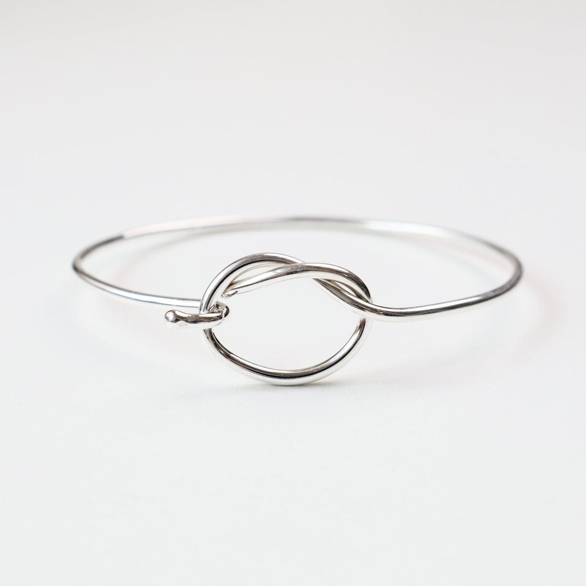 Sterling Silver Twisted Round Hook Bangle Bracelet – Dandelion Jewelry