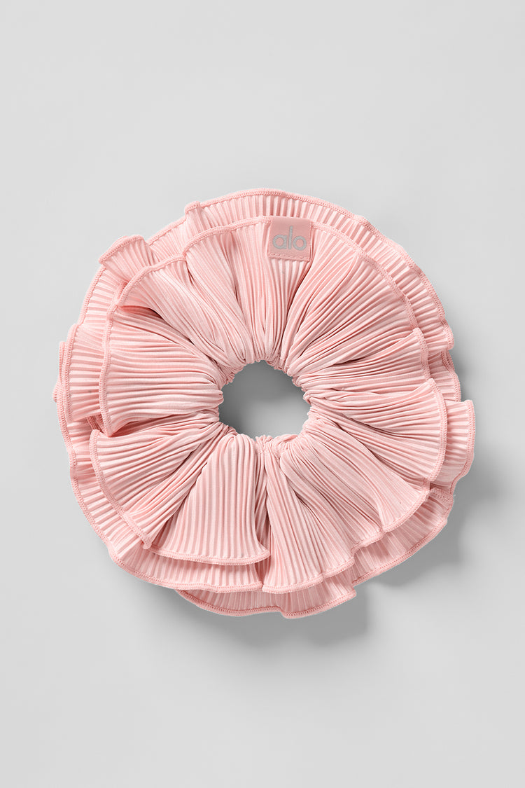 Micro Plisse Oversize Scrunchie - Pink Quartz | Alo Yoga