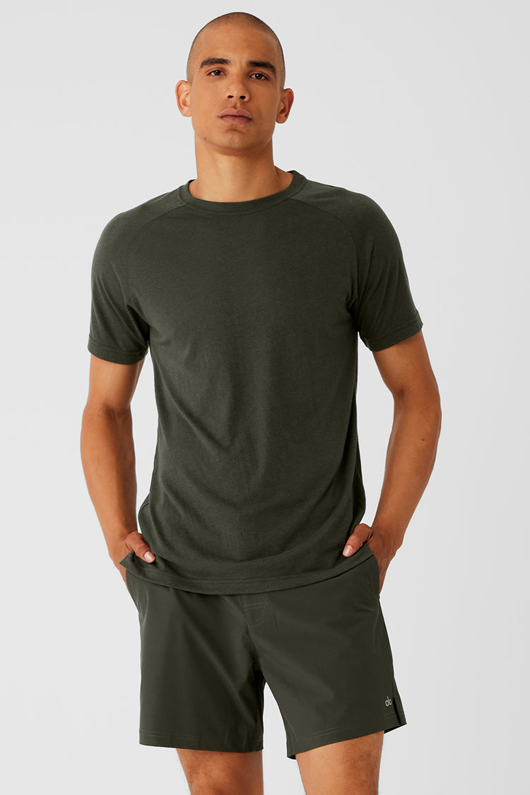 The Triumph Crew Neck Tee - Stealth Green | Alo Yoga