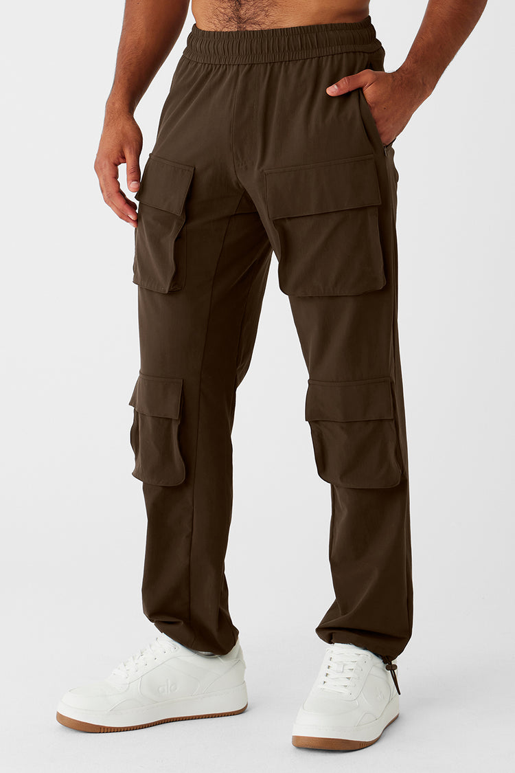 Alo Yoga | Cargo Venture Pants in Espresso Brown, Size: Large