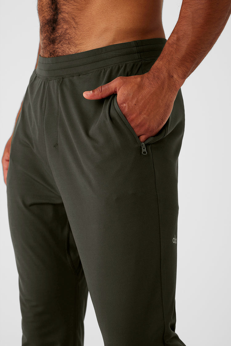 Conquer React Performance Pant - Black