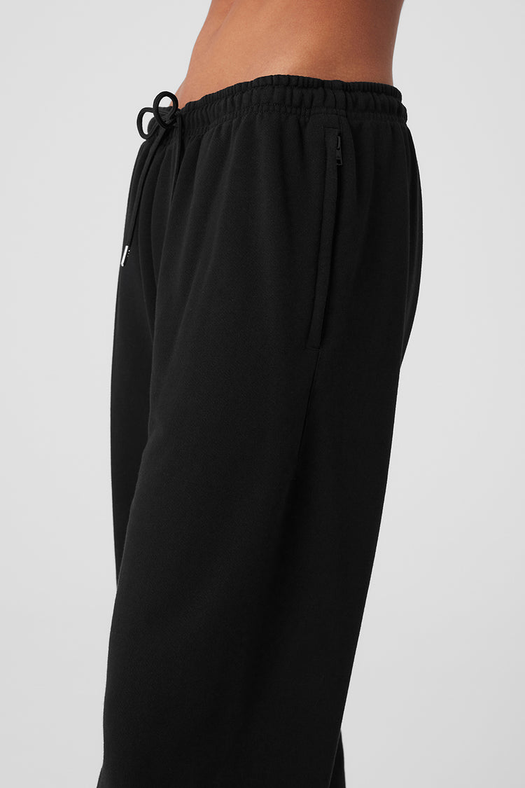 Alo Yoga Track pants and sweatpants for Women