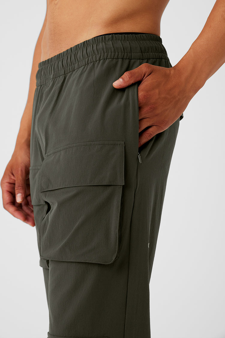 Alo Yoga Cargo Venture Pants in Gravel Beige, Size: Medium